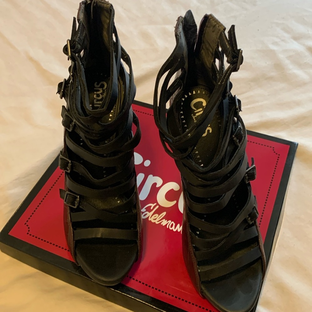 Virus by Sam Edelman high ankle dress shoes. Size 10, reddish brown color.